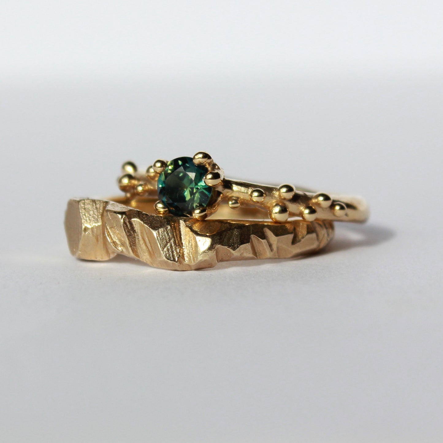 Parti Sapphire gold granule ring