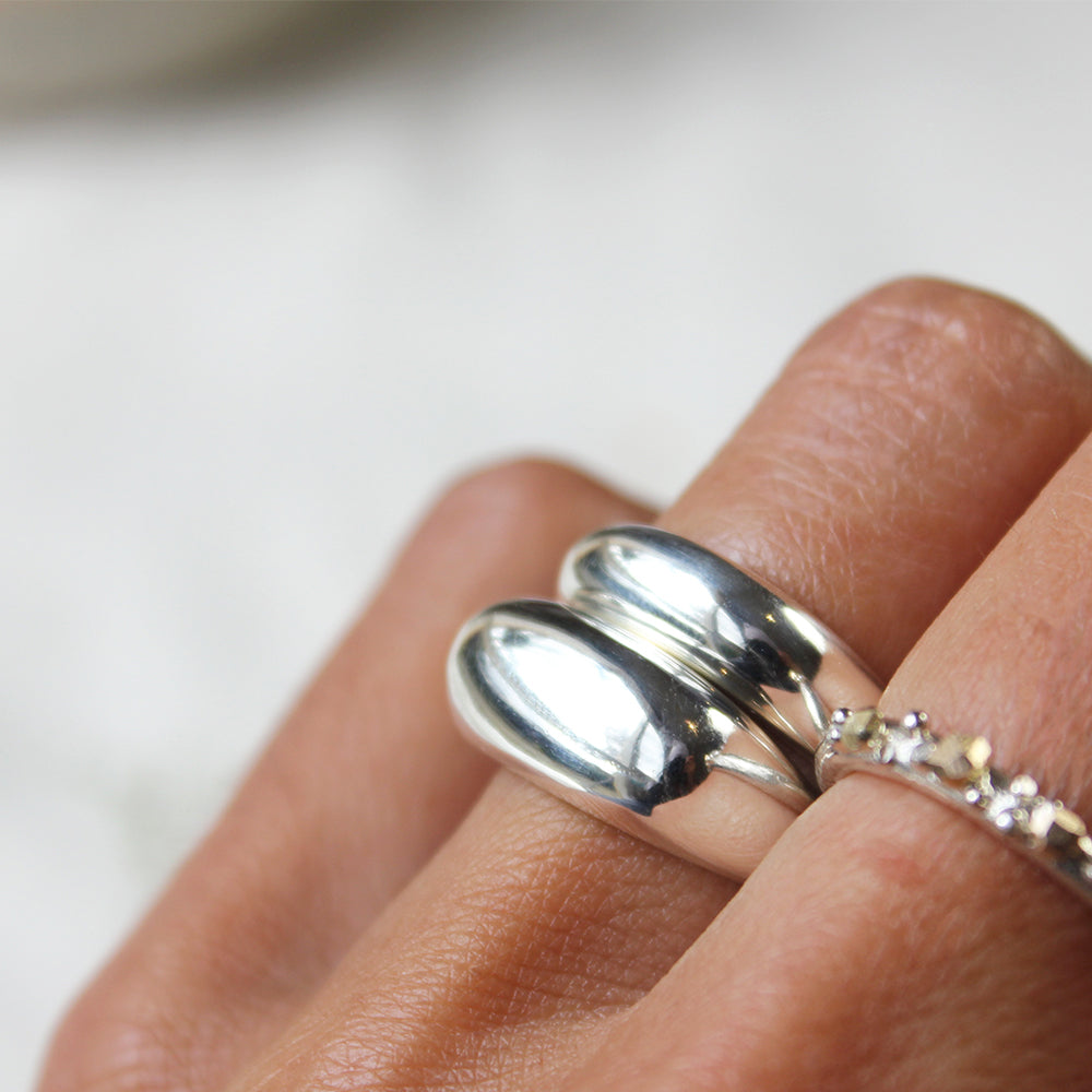 Silver curve ring slim