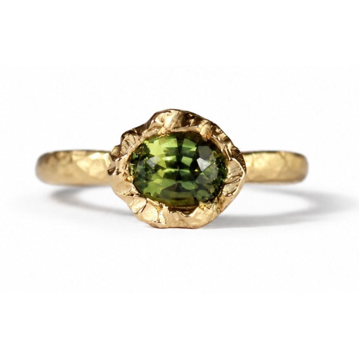 Oval Soft Ridge Ring