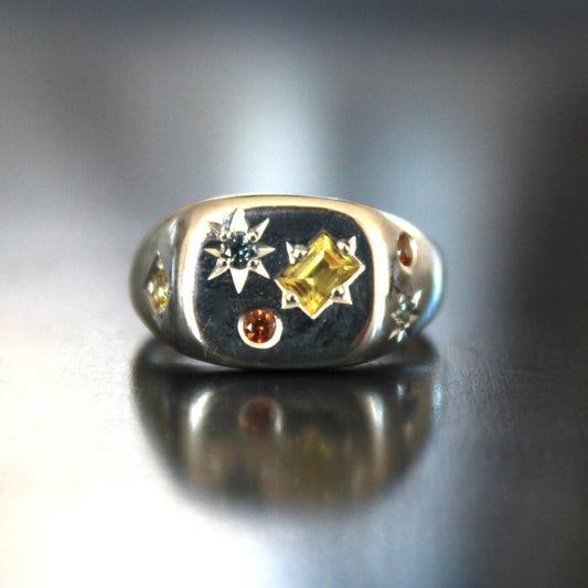 Baguette Sapphire Ra Signet