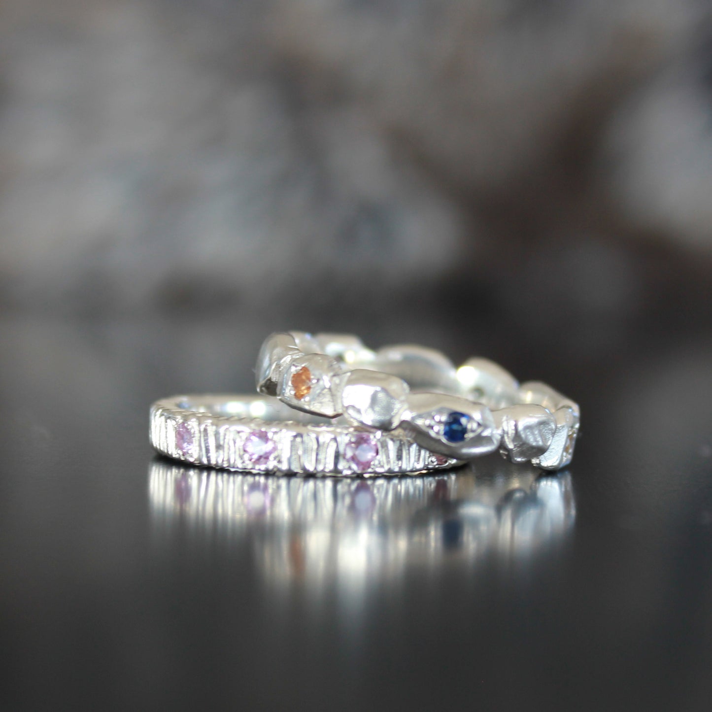 Soft terrain ring Rainbow sapphires