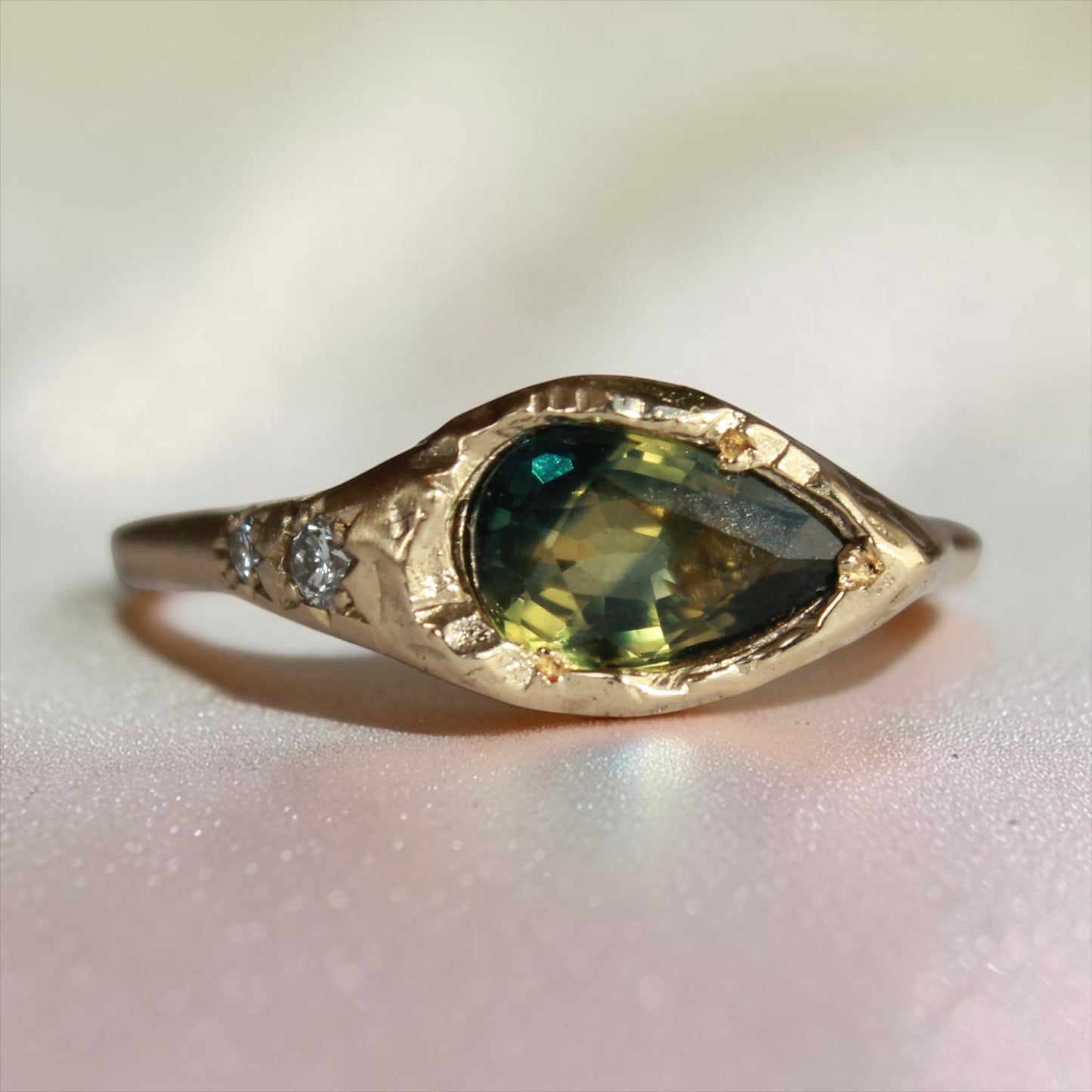 Sideways Pear Sapphire signet