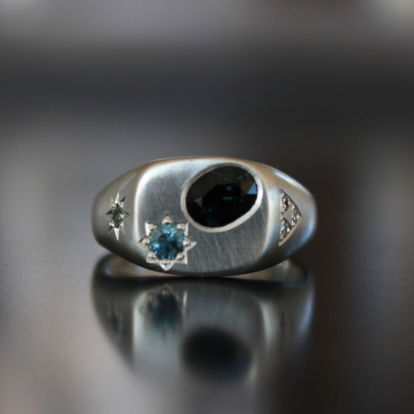 Sapphire Diamond Tapatoru Signet