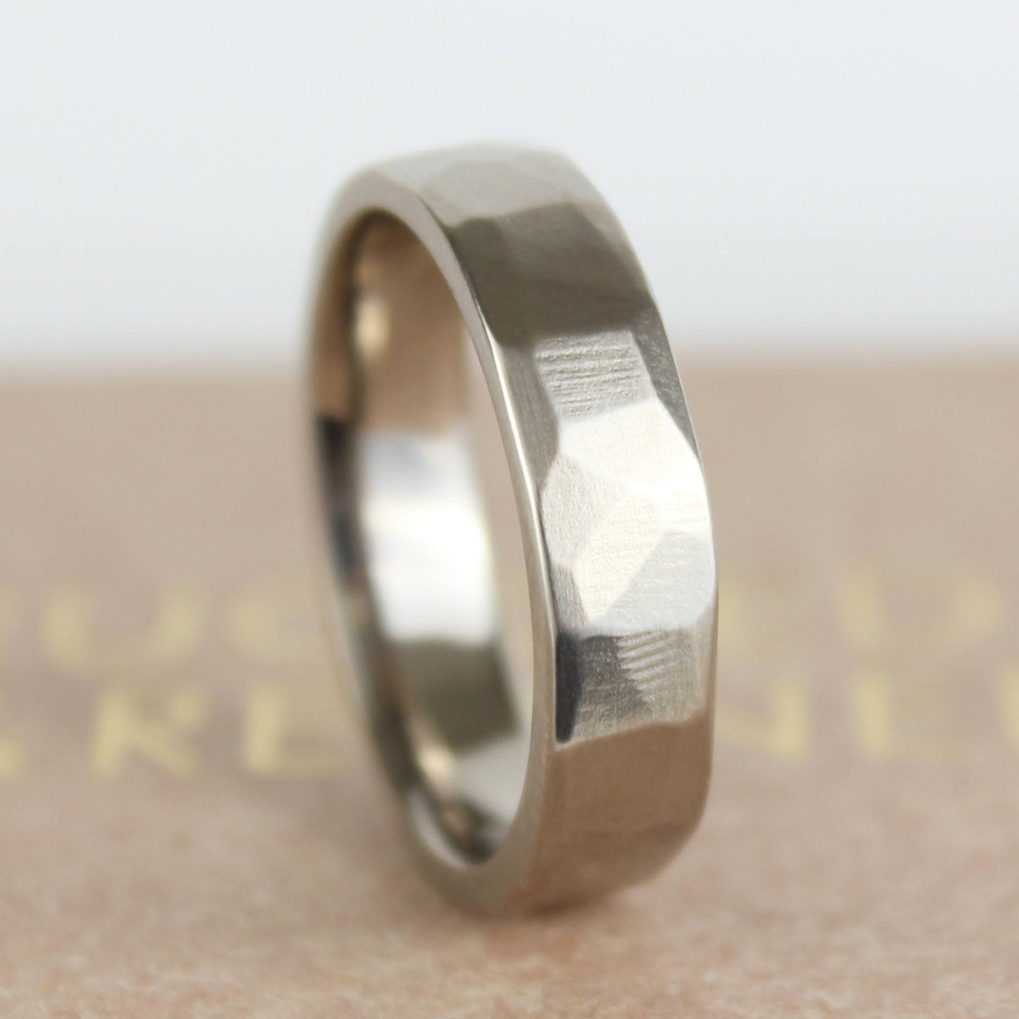 Mens 14ct White Gold Wedding Ring